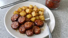 에어프라이어로 소시지&감자 구이—감자 먼저 굽는 순서로 더 바삭하게