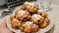 사과·건포도 듬뿍 프리텔레(이탈리아식 도넛) — 겉바속촉으로 튀기는 법